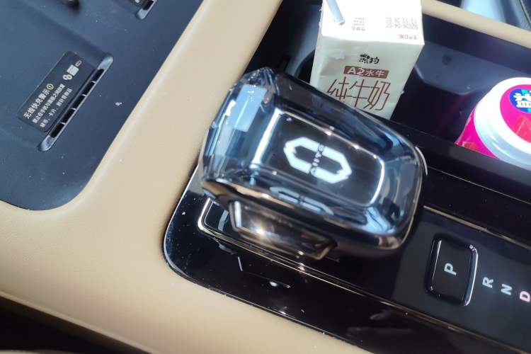 Used Hima AITO M7 2024 1.5T Intelligent Driving Rear-Drive Ultra Version 6 Seats Gear Lever