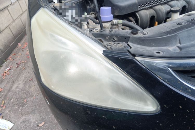 Used Nissan Tiida 2011 1.6L CVT Smart Version Right Front Headlight