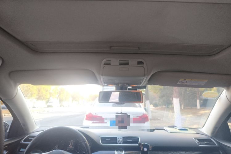 Used Volkswagen Magotan 2015 1.8TSI Luxury Model Headliner