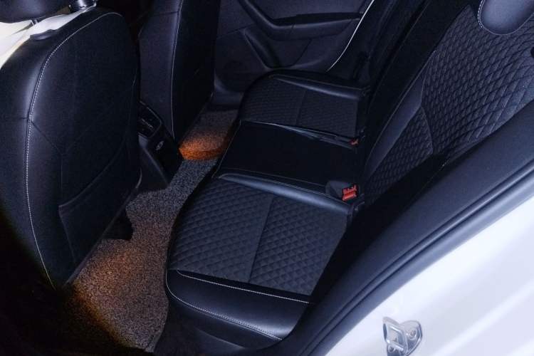 Used Skoda Octavia 2018 1.6L Automatic Luxury Edition Left Rear Seat