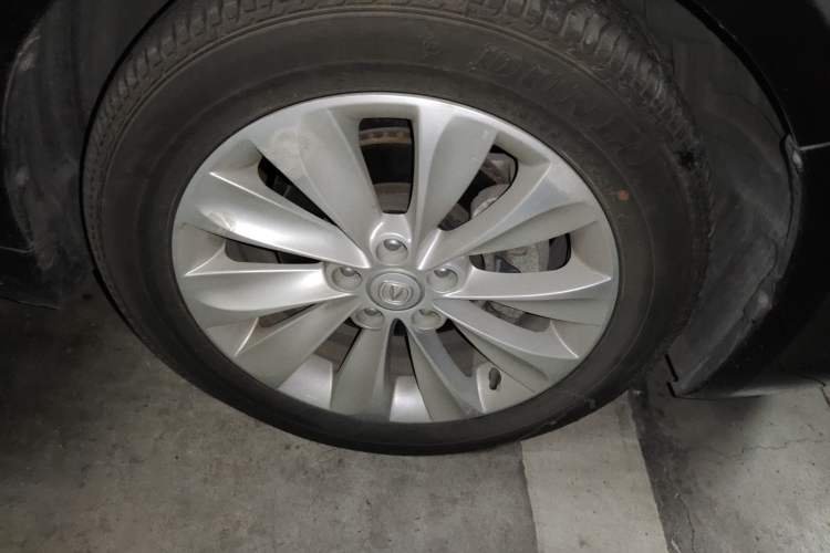 Used Changan Raeton 2013 1.8T Automatic Prestige Model China IV Standard
