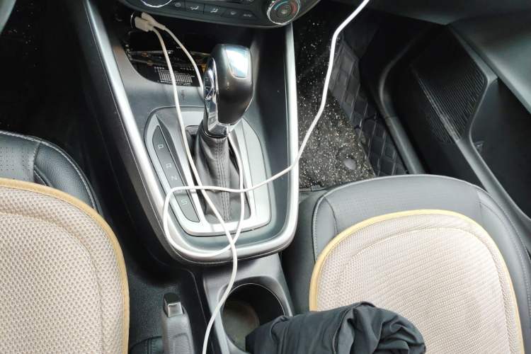 Used Ford Escort 2015 1.5L Automatic Fashion Model Gear Lever