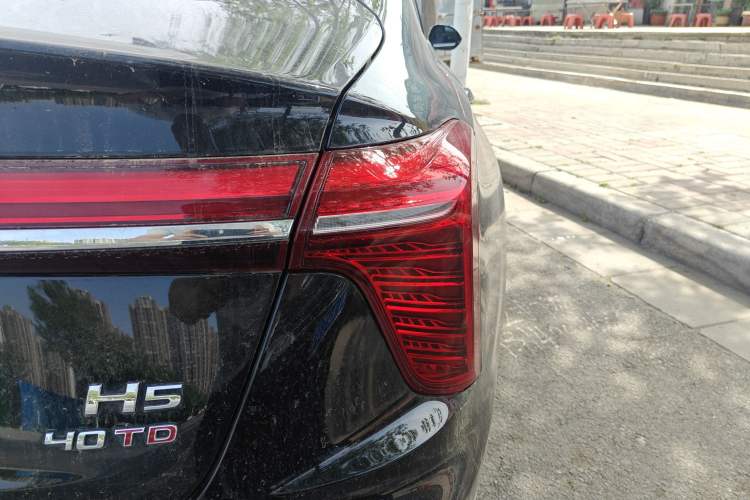 Used Hongqi H5 2023 2.0T Automatic Smart Connect Flagship Edition