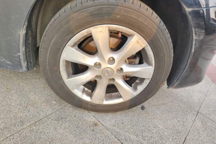 Used Nissan Tiida 2011 1.6L CVT Smart Version
