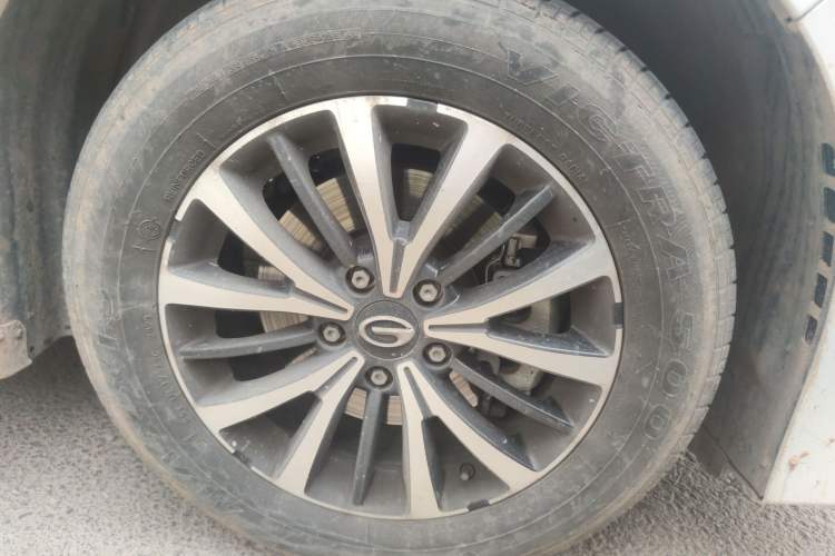 Used GAC Trumpchi M8 2023 Lingxiu Series 390T Luxury Edition Right Front Wheel Hub