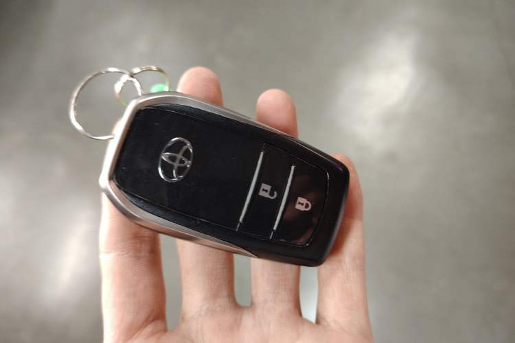 Used Toyota Highlander 2017 2.0T Four-Wheel Drive Luxury Edition 7 Seats