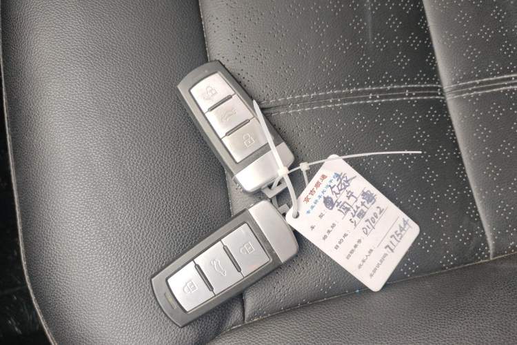 Used Zotye T700 2017 1.8T Dual-Clutch Luxury Model Interior 1