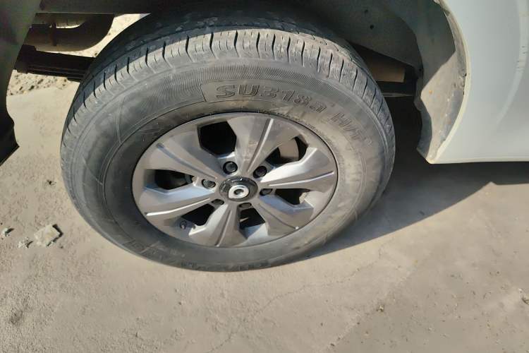 Used Great Wall Poer 2023 2.0T Commercial Version Automatic Diesel 4x4 Elite Long-Box GW4D20M
