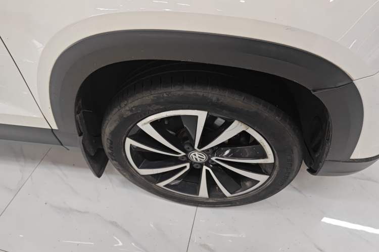 Used Volkswagen Tharu 2020 280TSI Two-Wheel Drive Luxury Edition China VI Standard