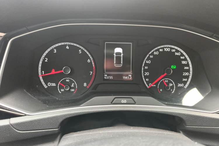 Used Volkswagen T-ROC 2018 280TSI DSG Two-Wheel Drive Comfort Version China VI Standard
