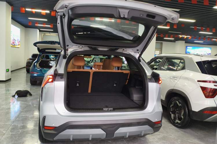 Used Geely Galaxy L7 2025 EM-i 115km Exploration+ Edition
