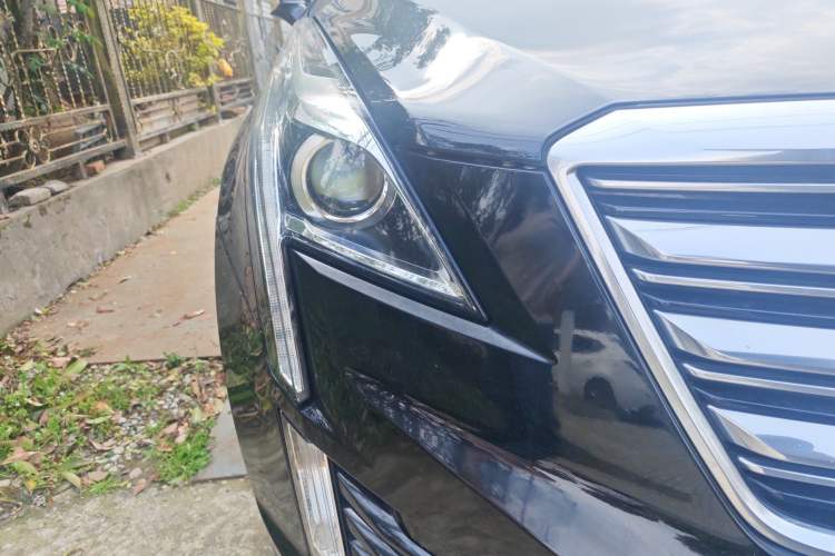 Used Cadillac XT5 2018 25T Tech Model