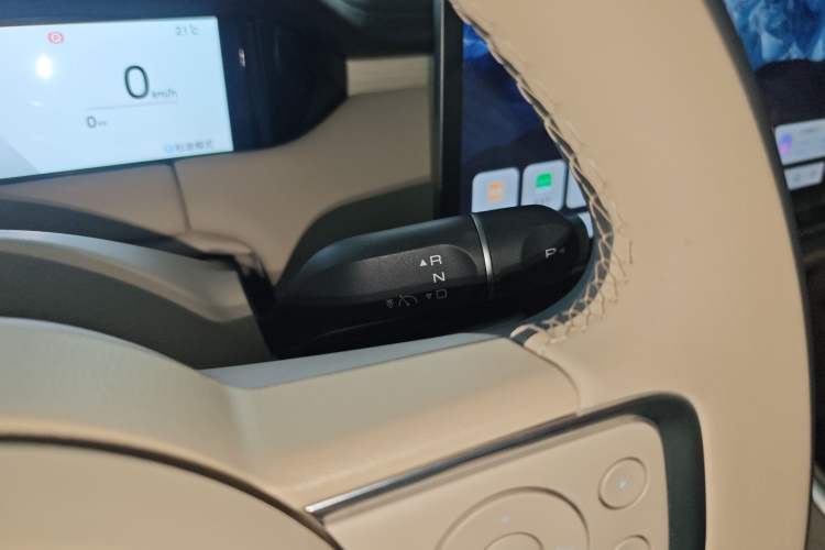 Used Wuling Bingo S 2025 Model 430km Flagship Edition Gear Lever