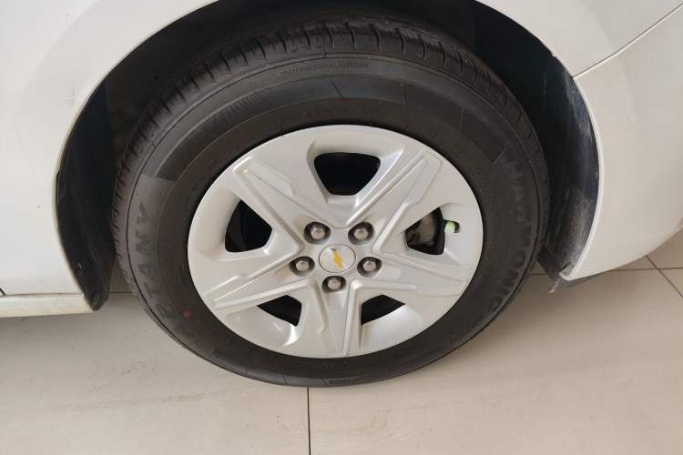 Used Chevrolet Cavalier 2019 320 Automatic Enjoyment with Sunroof Right Front Wheel Hub