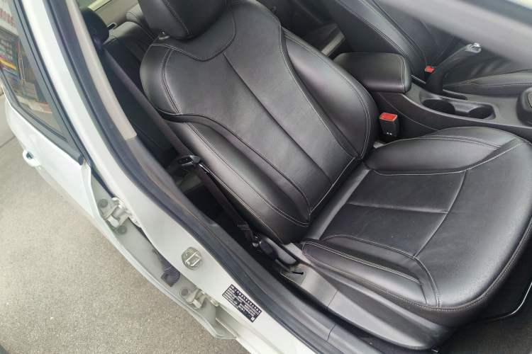 Used Buick GT 2018 18T Automatic Elite Model
