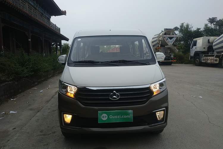 Used Kuayue Kuayue Xing V3 2023 1.5L Gasoline Comfort-Grade 7-Seater Passenger Vehicle