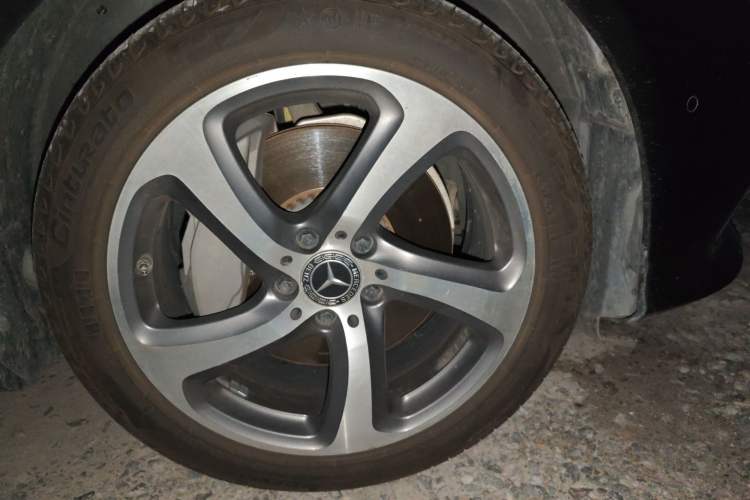 Used Mercedes-Benz E-Class 2018 Restyled E 300 L Sporty and Stylish Edition
