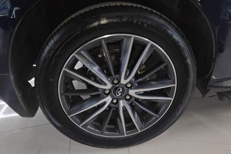 Used Infiniti QX60 2018 2.5 S/C Hybrid Two-Wheel-Drive Excellence Edition China VI Standard