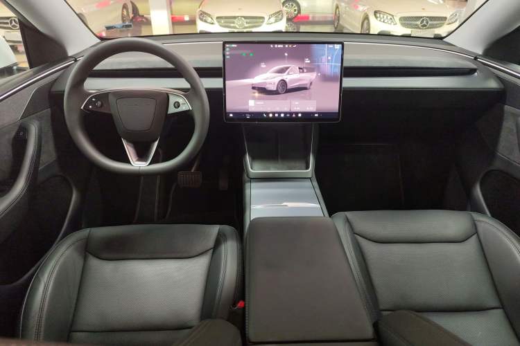 Used Tesla Model Y 2025 Long-Range All-Wheel Drive First Edition