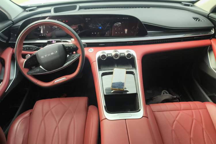 Used EXEED Stellar 2023 400T Two-Wheel Drive Comfort Flyfish Edition