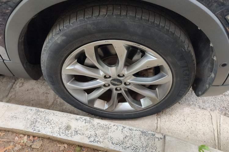 Used Lincoln MKC 2014 2.0T Two-Wheel-Drive Luxury Edition