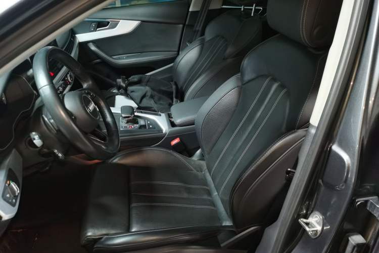 Used Audi A4L 2022 40 TFSI Luxury Dynamic Model Left Front Seat