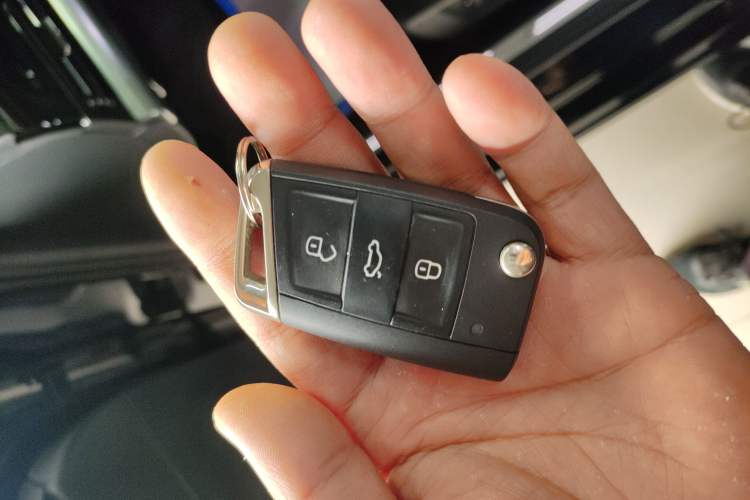 Used Volkswagen Passat 2025 Outstanding Model 380TSI Starry Dragon Glorious Edition
