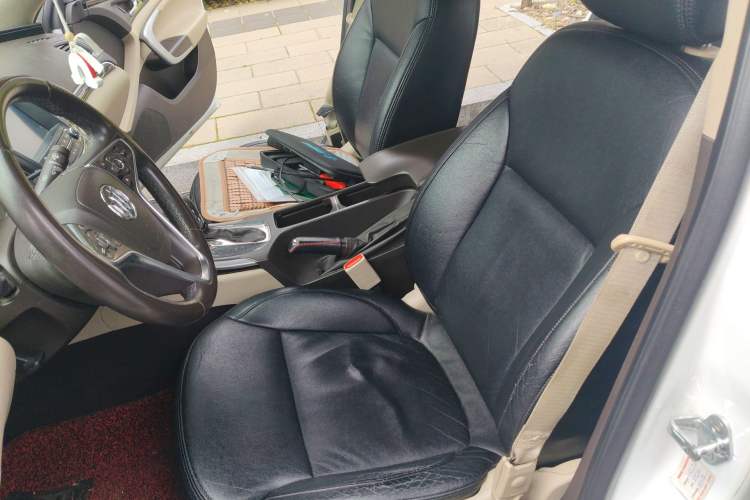 Used Buick Regal 2015 2.0L Leading Fashion Edition
