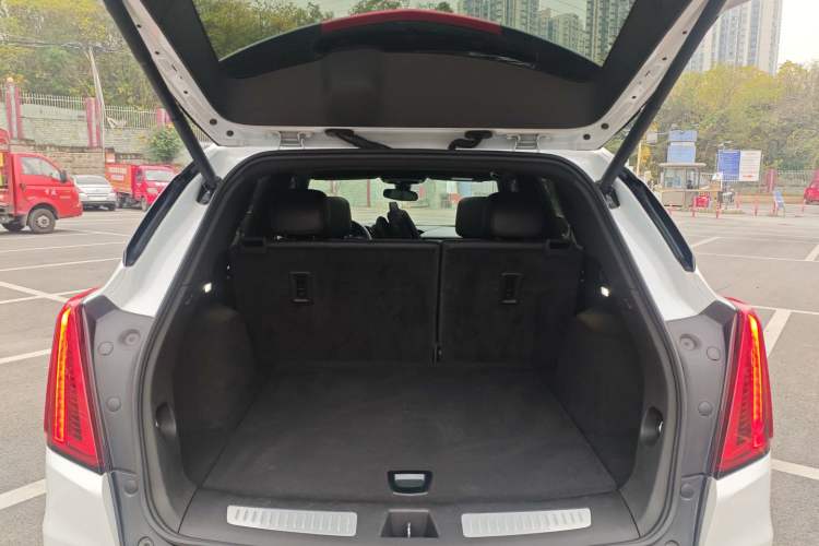 Used Cadillac XT5 2021 2.0T Two-Wheel Drive Luxury Version