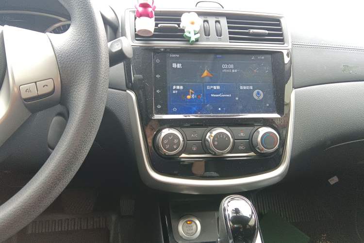 Used Nissan Tiida 2019 1.6L CVT Smart Drive Version China VI Standard Audio And AC Panel