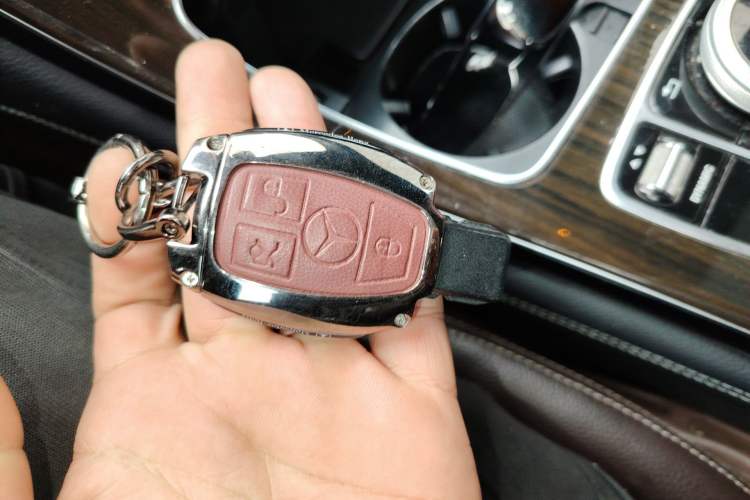 Used Mercedes-Benz GLC 2017 GLC 260 4MATIC Luxury Model
