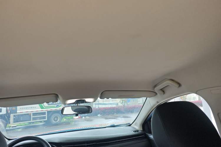 Used Chery Arrizo GX 2018 1.5T CVT Dynamic Color Version China V Standard Headliner