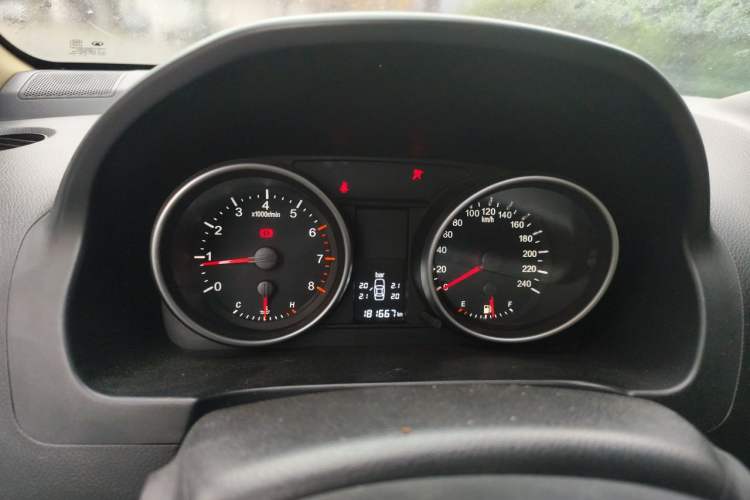 Used Haval H6 2011 2.0L Manual Two-Wheel-Drive Prestige Version
