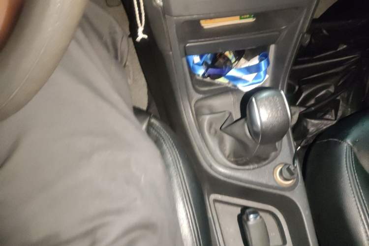 Used Peugeot 308 2014 Enjoy Edition Classic 1.6L Manual YouShang Model