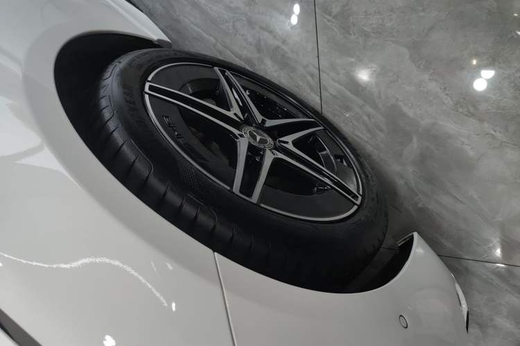 Used Mercedes-Benz C-Class 2024 Second Facelift C 260 L Starry Night Sport Edition Exterior 4