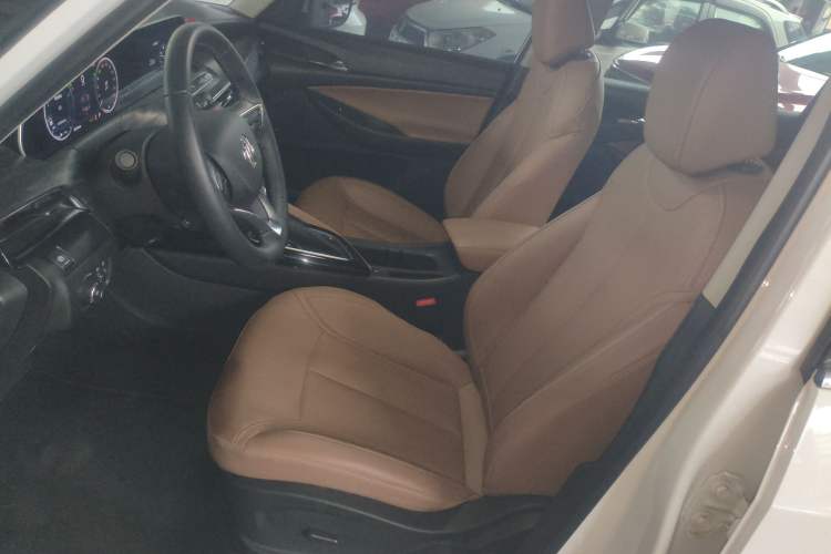 Used Buick GL6 2021 323T Mild Hybrid Connect Luxury Model
