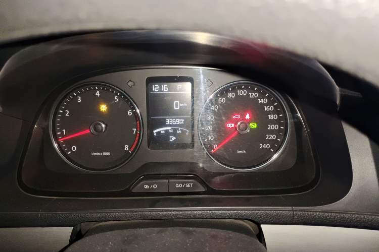 Used Volkswagen Lavida 2013 Restyled Classic 1.6L Automatic Comfort Edition