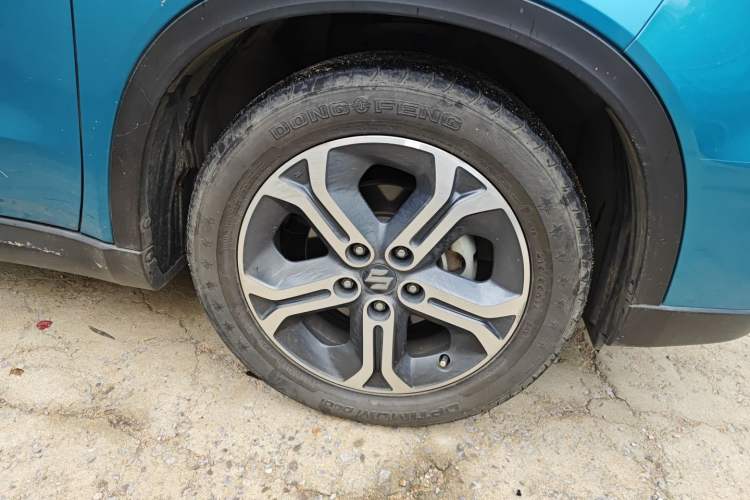 Used Suzuki Vitara 2016 1.4T Automatic Two-Wheel Drive Luxury Version Right Front Wheel Hub