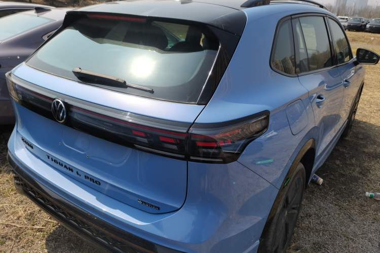 Used Volkswagen Tiguan L 2024 PRO 380TSI Four-Wheel Drive R-Line Prestige Edition Rear Right 45 Deg