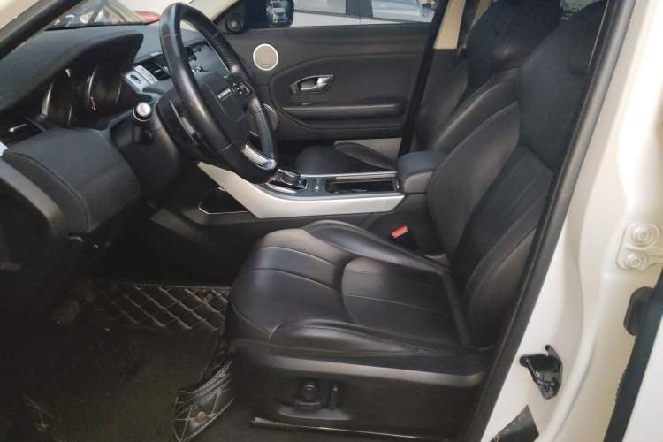 Used Land Rover Range Evoque 2018 240 PS SE Smart Brilliance Edition
