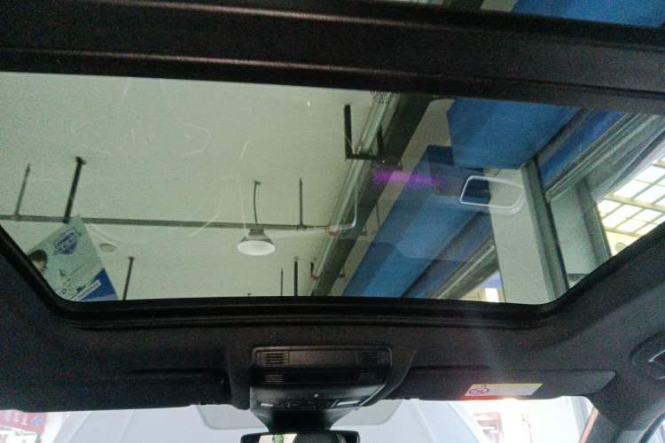 Used Volkswagen T-ROC 2023 300TSI DSG Two-Wheel-Drive Chen Guang Edition