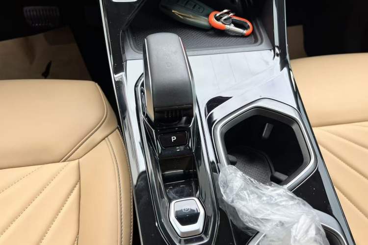 Used Geely Auto FX11 2023 1.5TD DCT Luxury Version Gear Lever