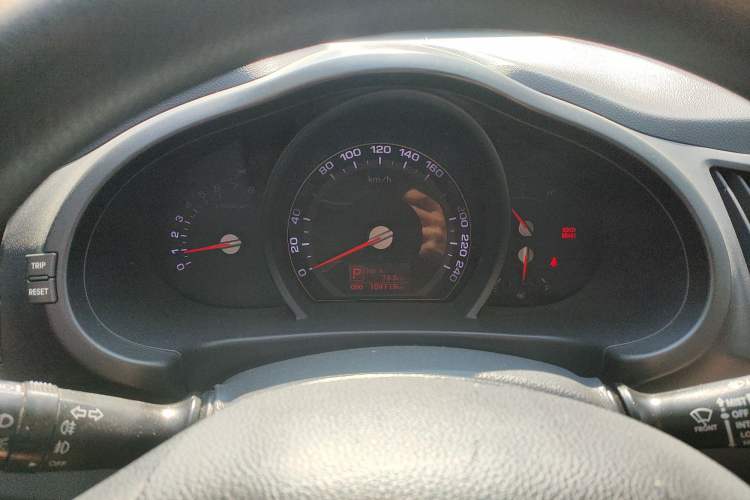 Used Kia Sportage R 2012 2.0L Automatic Two-Wheel Drive GL Trim
