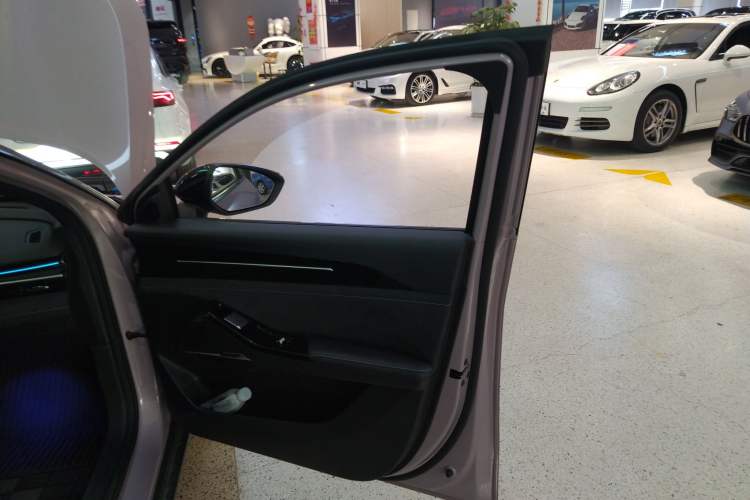 Used Geely Galaxy L6 2024 125km Creative Edition