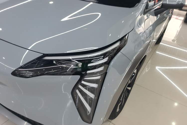 Used AION Y 2023 Plus 610 Smart Edition Ternary Lithium
