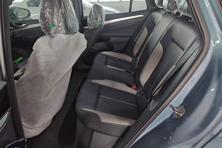 Used Volkswagen ID.4 CROZZ 2025 Pure Edition Left Rear Seat