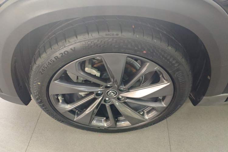 Used CHANGAN UNI-T 2020 1.5T Flagship Version Left Front Wheel Hub