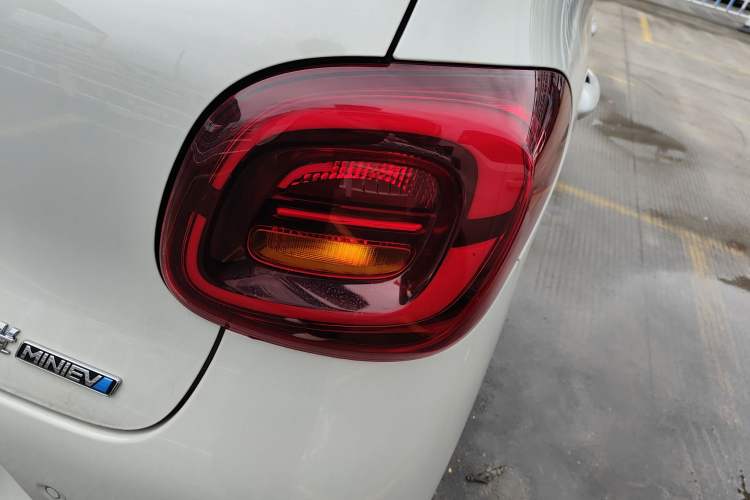 Used Wuling Hongguang MINIEV 2025 Four-Door Version Premium Edition
