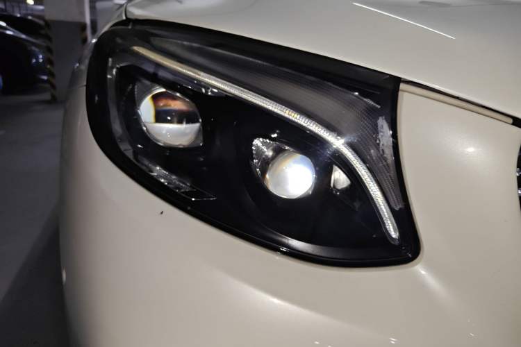 Used Mercedes-Benz GLC AMG 2017 AMG GLC 43 4MATIC Right Front Headlight