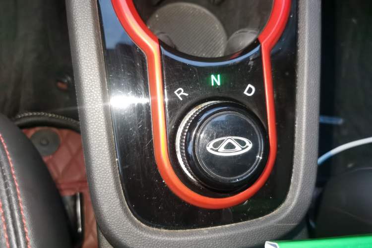 Used Chery Little Ant 2022 Sweet Pink Edition Full Sugar Version Lithium Iron Phosphate 29.2 kWh 30 kW 301 km Gear Lever